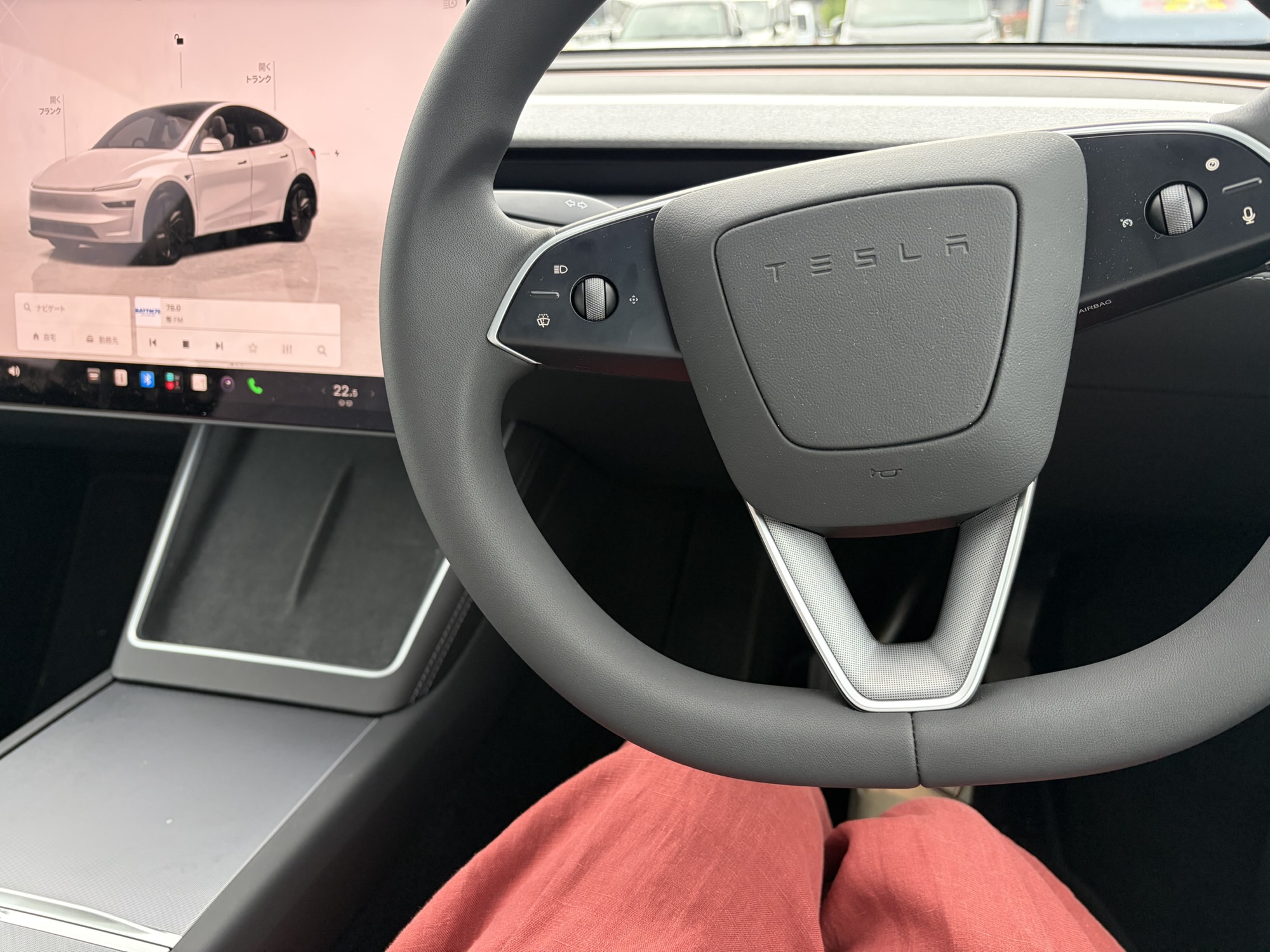 Tesla model Y　いろんな疑問